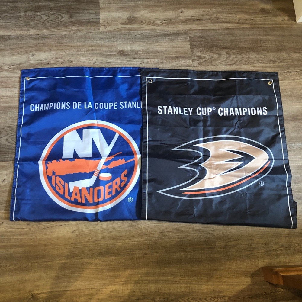 2 NHL Sports Banners